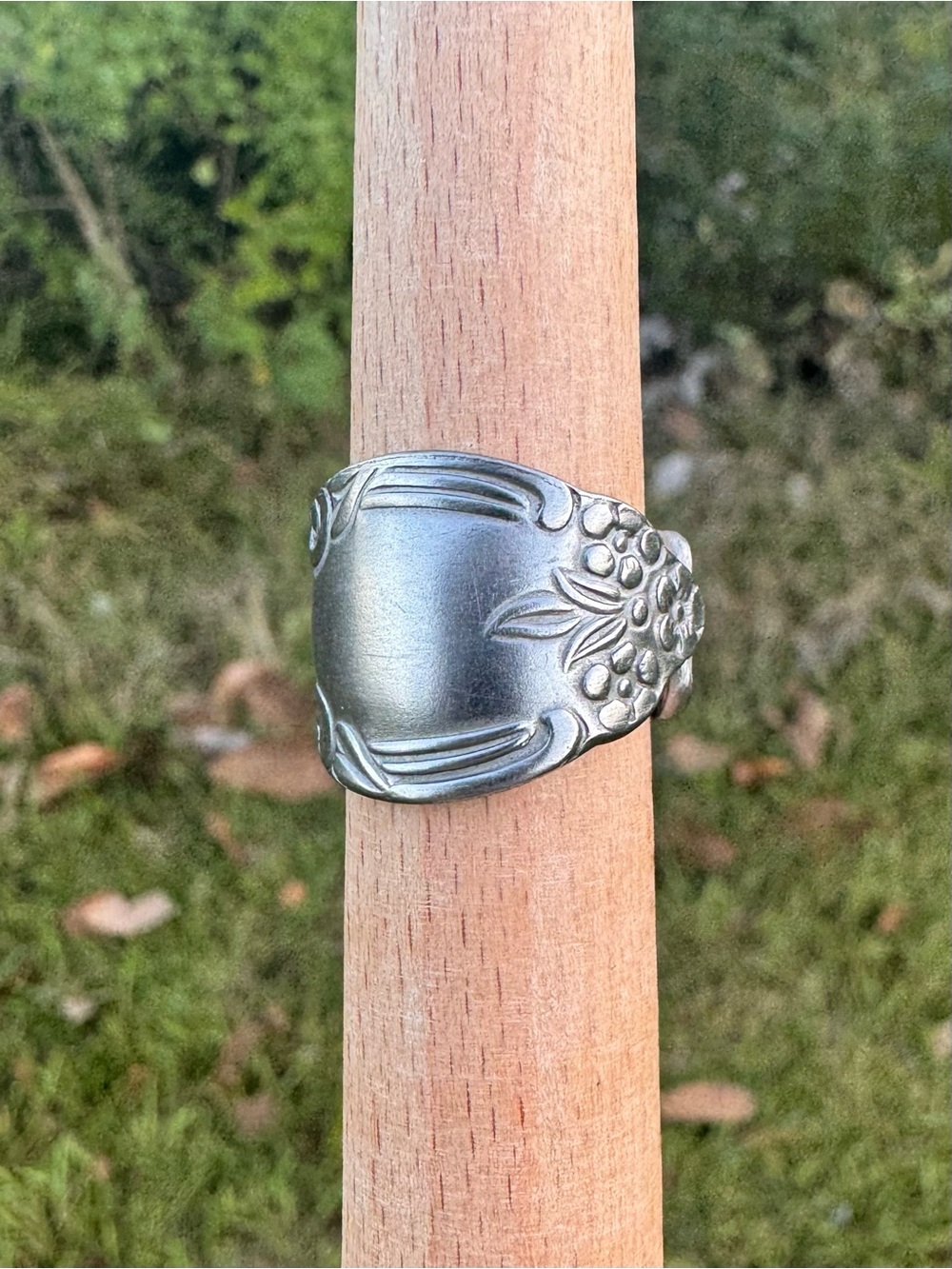 Vintage-Style Spoon Ring - Floral Accent ✨